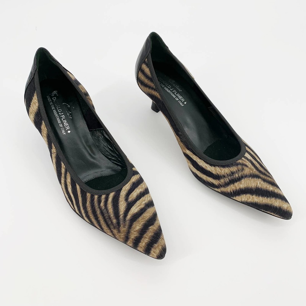 Donald J Pliner I Emmy Zebra Print Kitten Heel Pump, Sz 7.5M